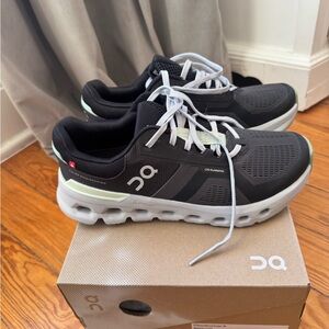 On Running Black and Gray Athletic Shoes